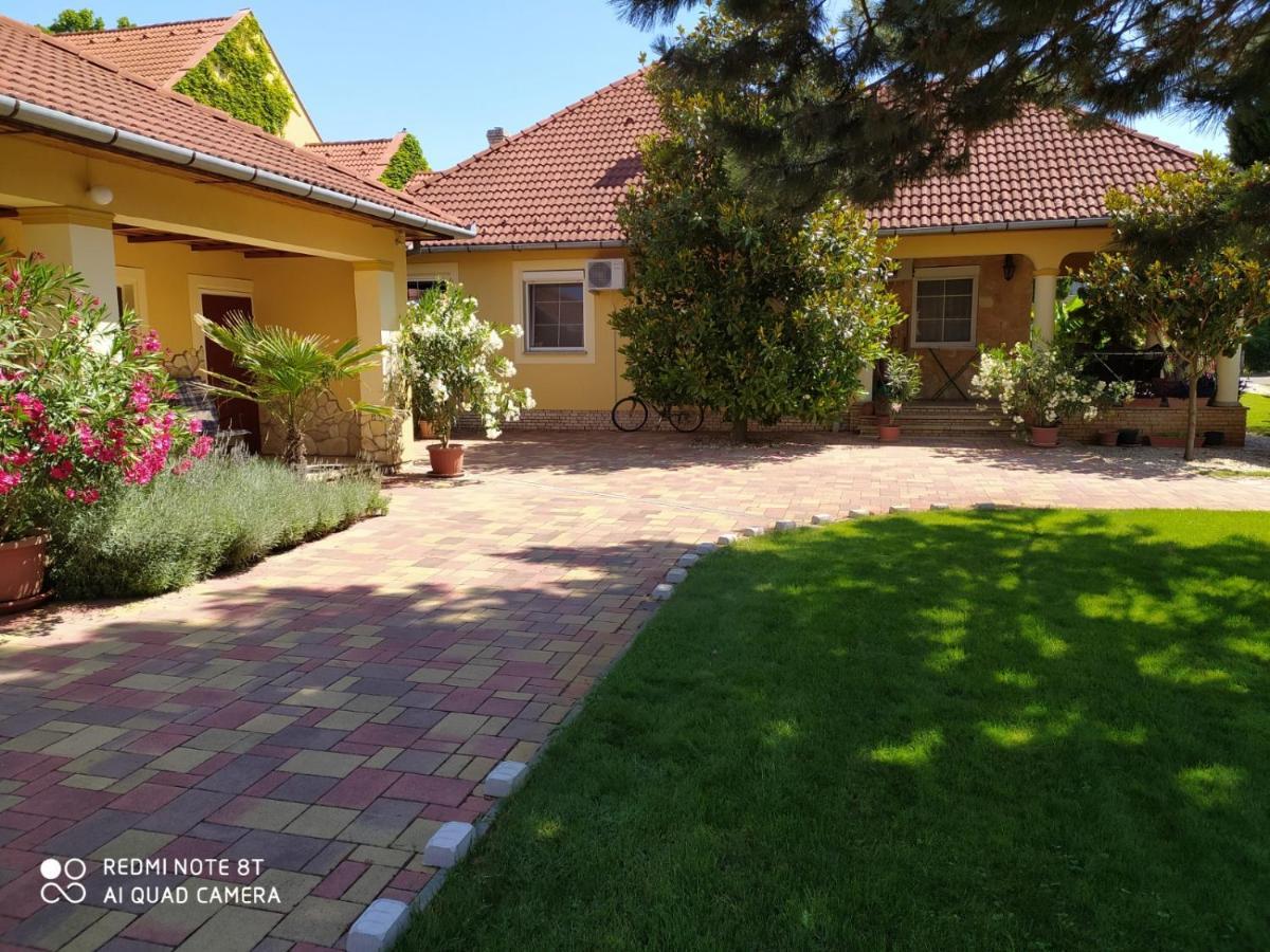 Spengler Apartman Harkány Exterior foto